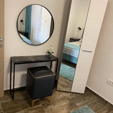 Scandinavia Motel *